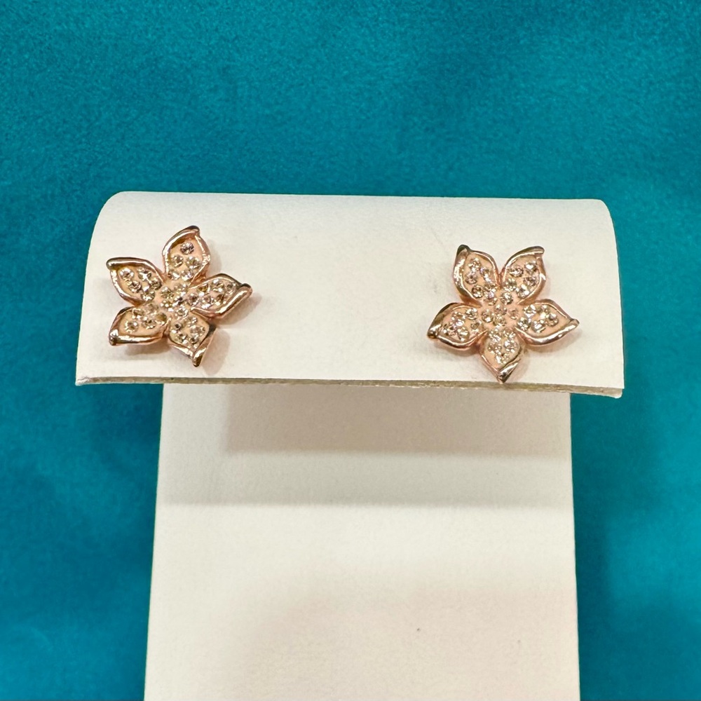 🌸 NWT 925 Sterling w/ Rose Gold-tone Flower Stud Earrings w/ Swarovski